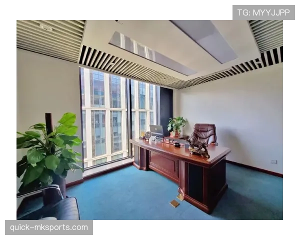 我靠，刷到埃琳·安德森家那台咖啡机的价签，月租瞬间被羞辱